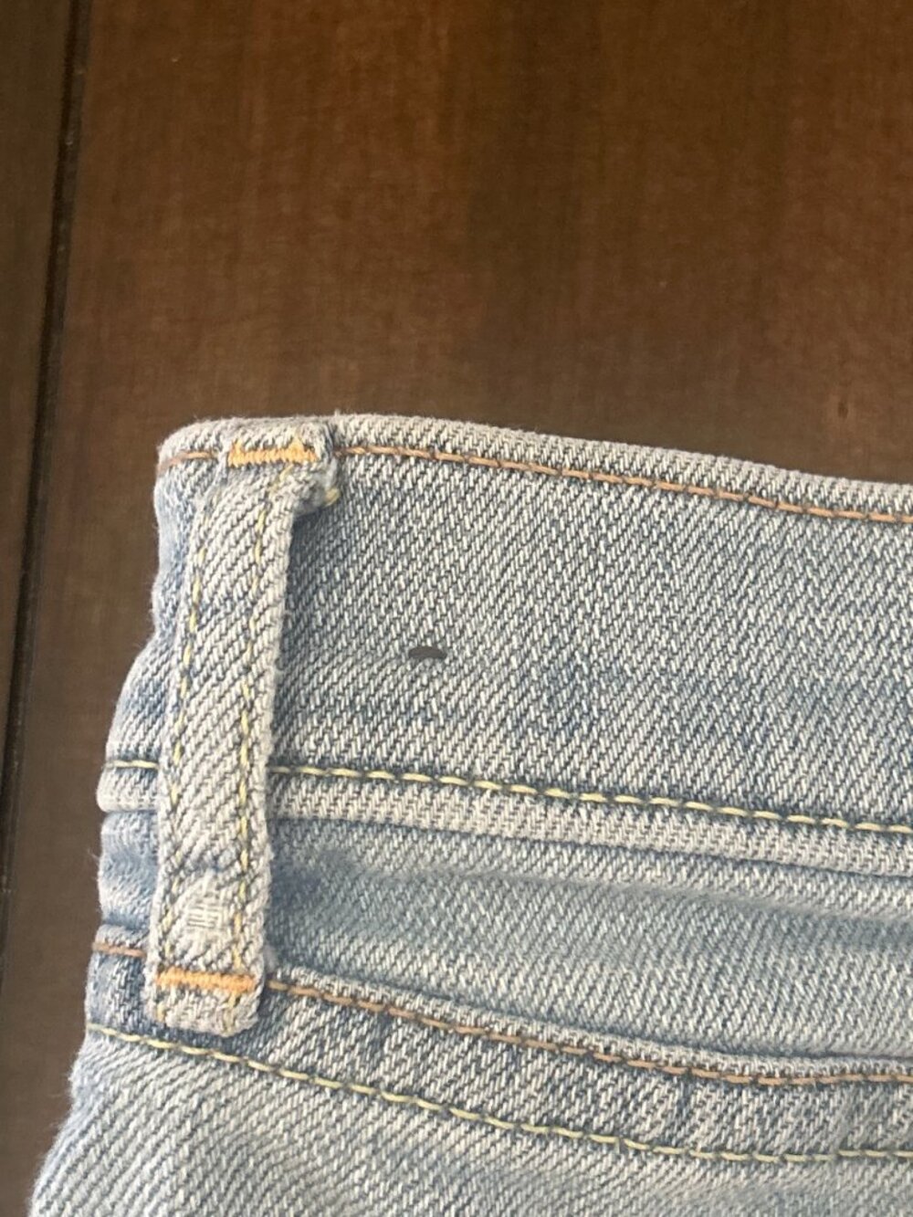 Abercrombie & Fitch Womens Distressed Light Wash Denim Shorts W27 Frayed Hem - Picture 7 of 10